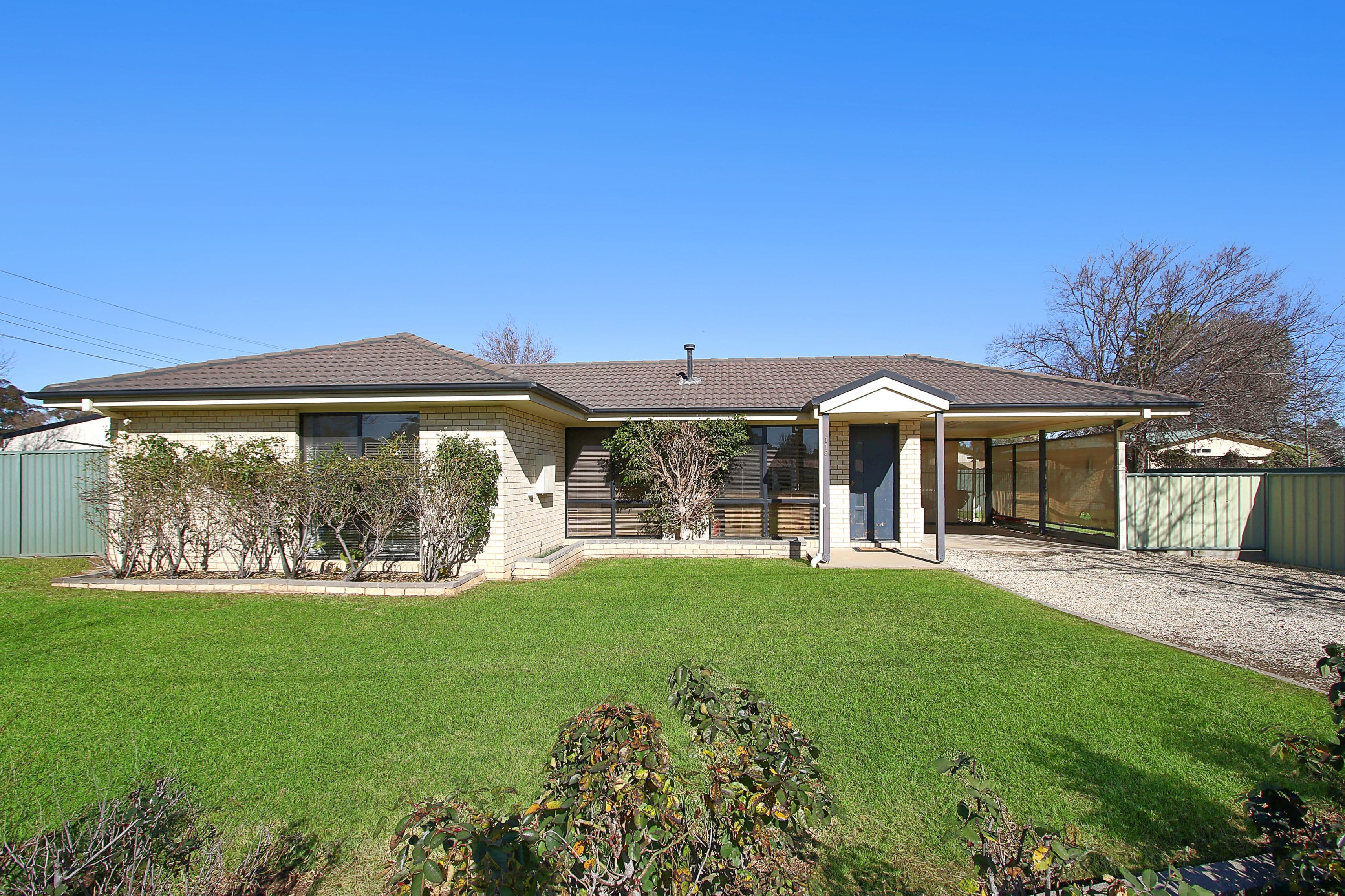 118 Clarke Street, Howlong NSW 2643, Howlong - Image 1