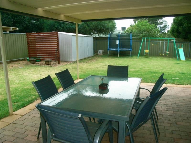 16 Kestrel Close, DUBBO NSW 2830, Dubbo - Thumbnail 4