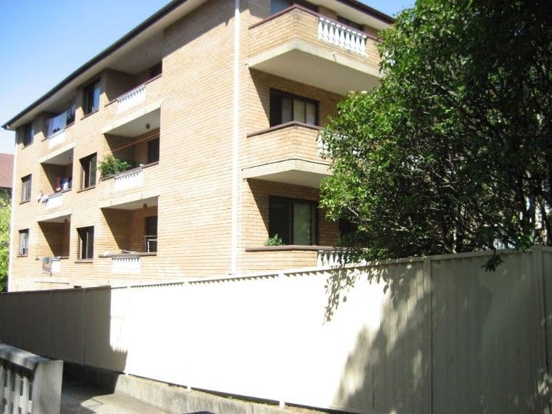 17 Central Avenue, WESTMEAD NSW 2145, Westmead - Thumbnail 2