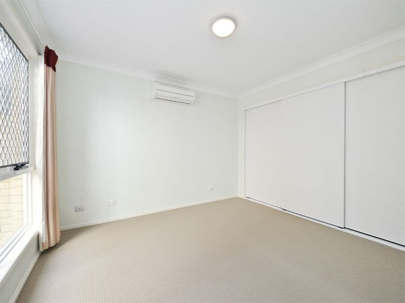 19 Cedar Street, CANNON HILL QLD 4170, Cannon Hill - Thumbnail 2