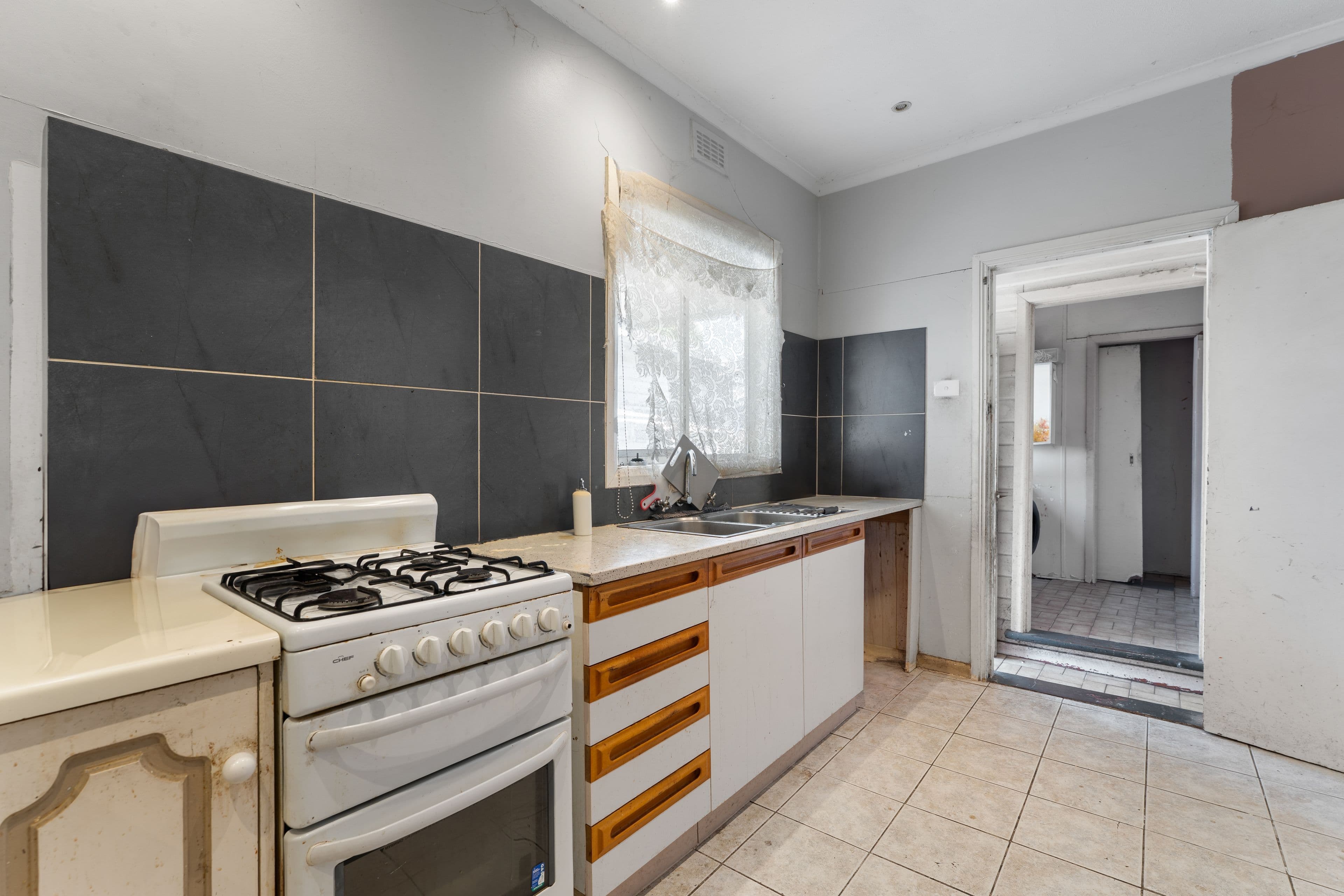 20 Neimur Avenue, Deer Park VIC 3023, Deer Park - Thumbnail 4
