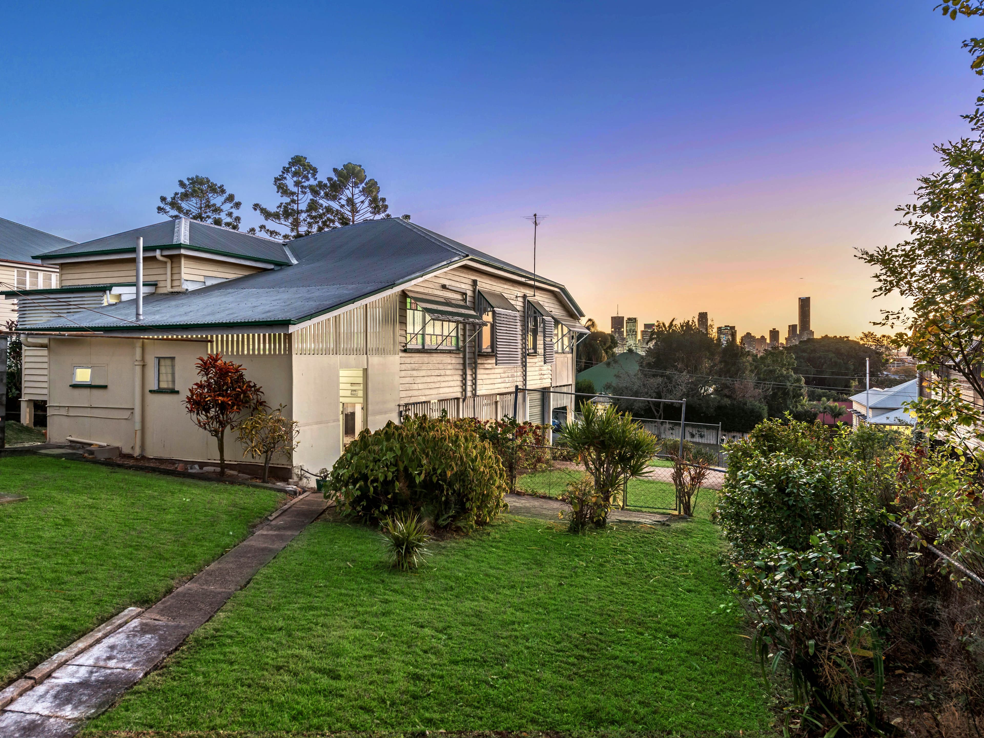 97 Philip Street, Hawthorne QLD 4171, Hawthorne - Thumbnail 2