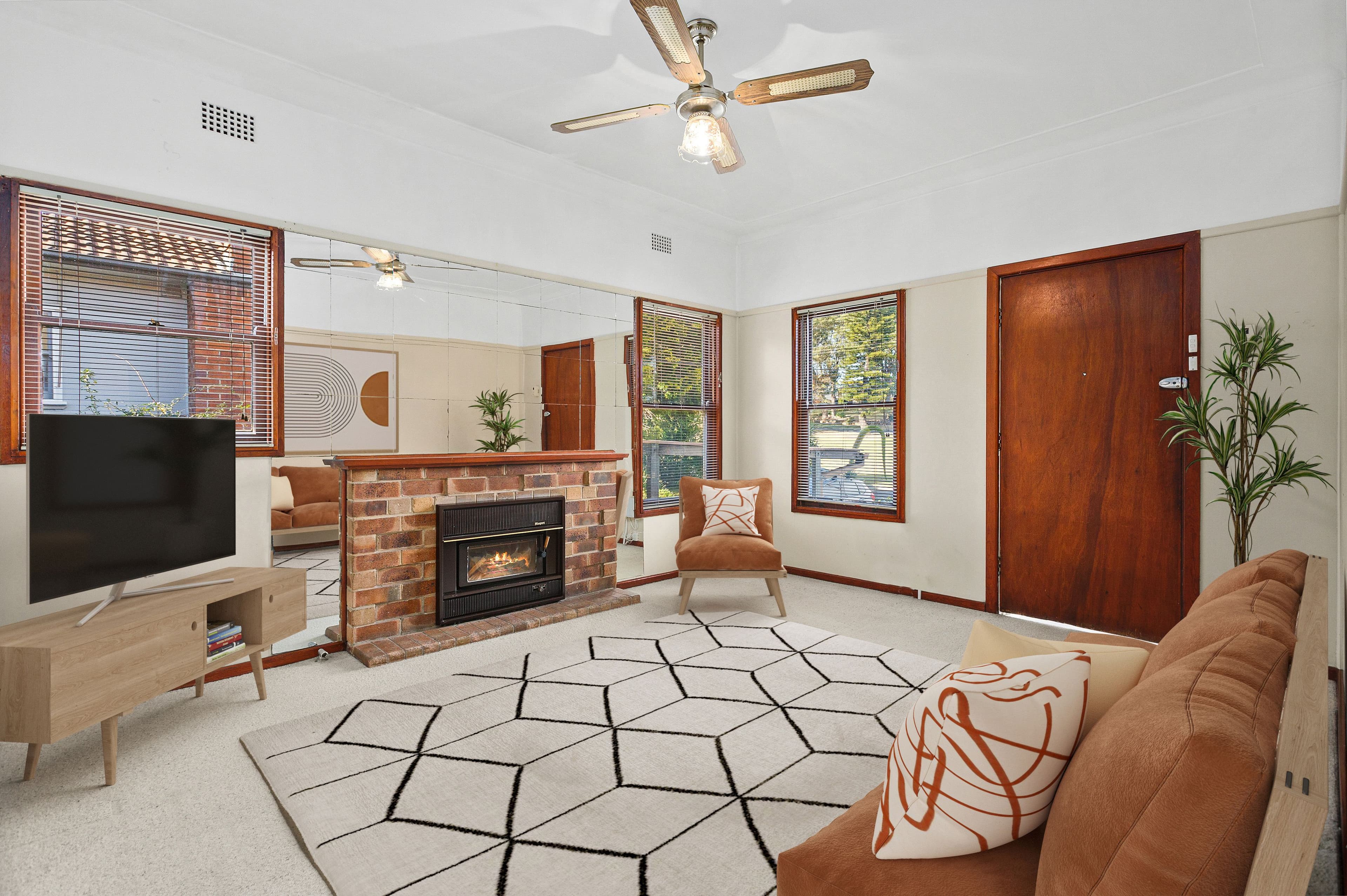 42 Waldron Street, Mount Saint Thomas NSW 2500, Mount Saint Thomas - Thumbnail 2