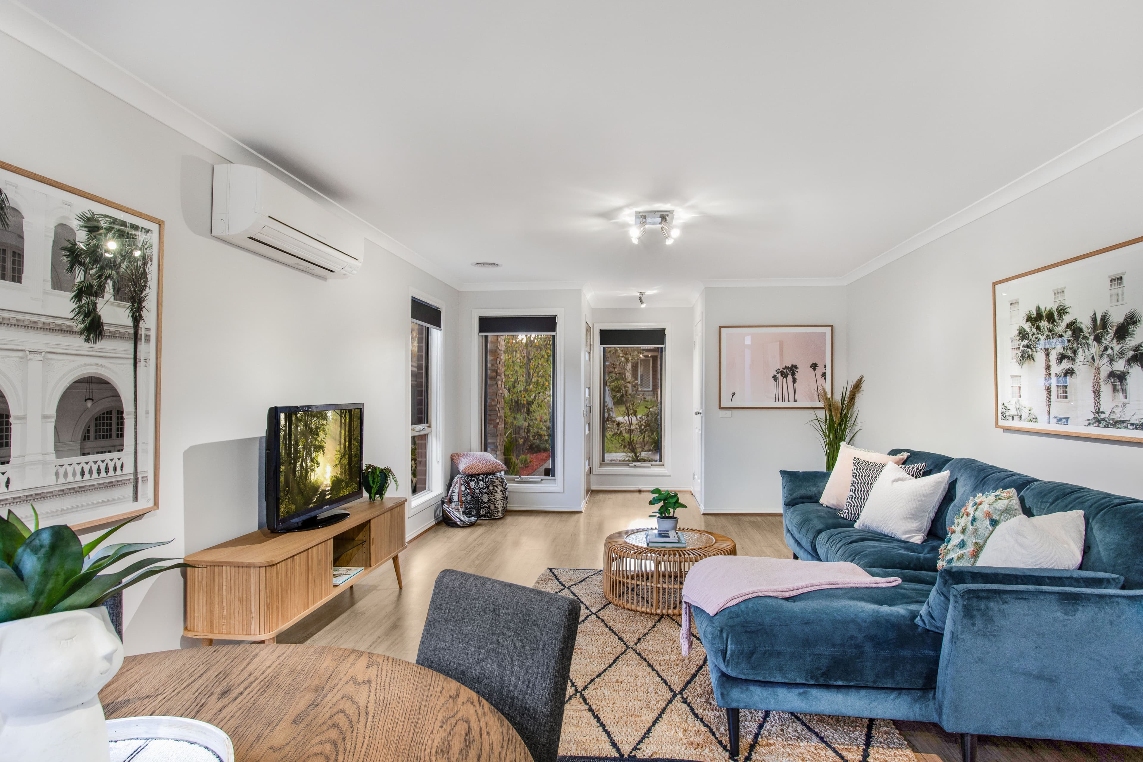 27 Botham Crescent, Pakenham VIC 3810, Pakenham - Thumbnail 2