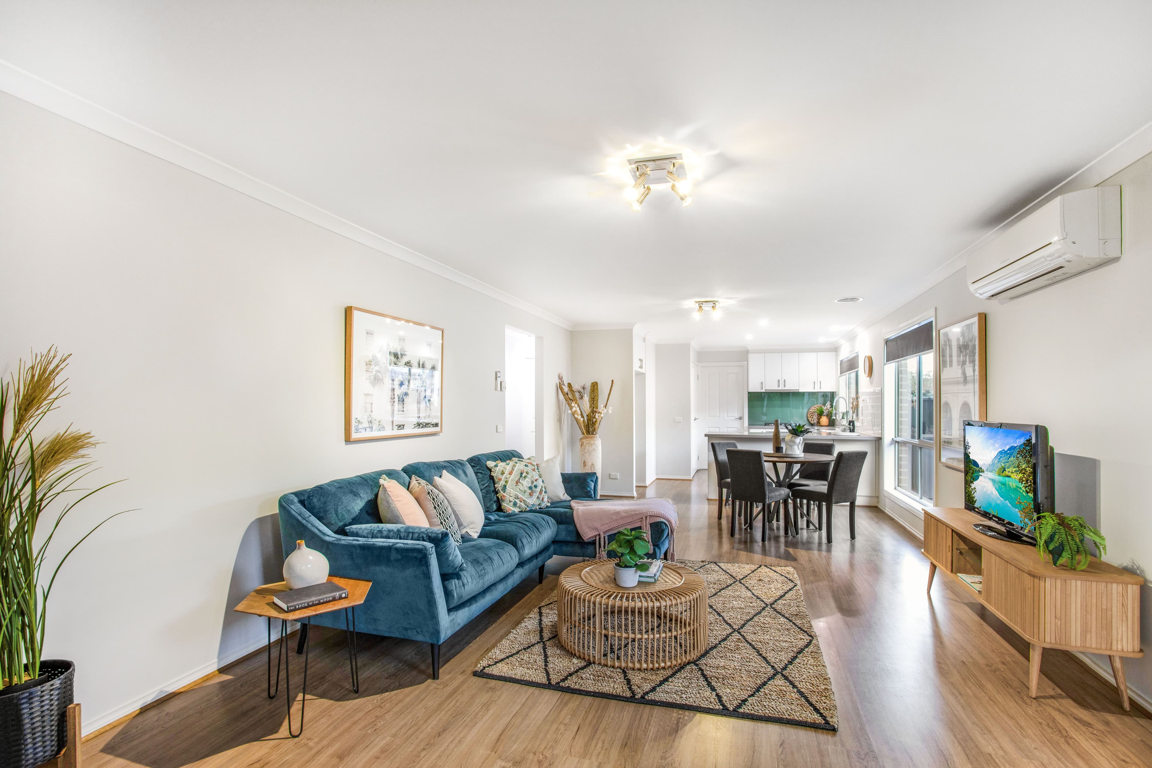 27 Botham Crescent, Pakenham VIC 3810, Pakenham - Thumbnail 6
