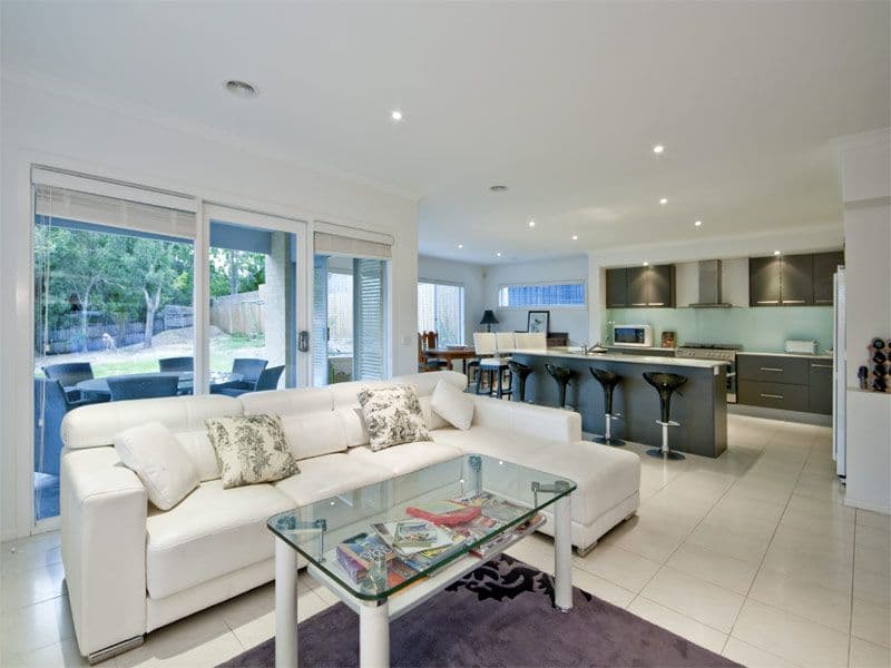 664 Whitehorse Road, MONT ALBERT VIC 3127, Mont Albert - Thumbnail 2