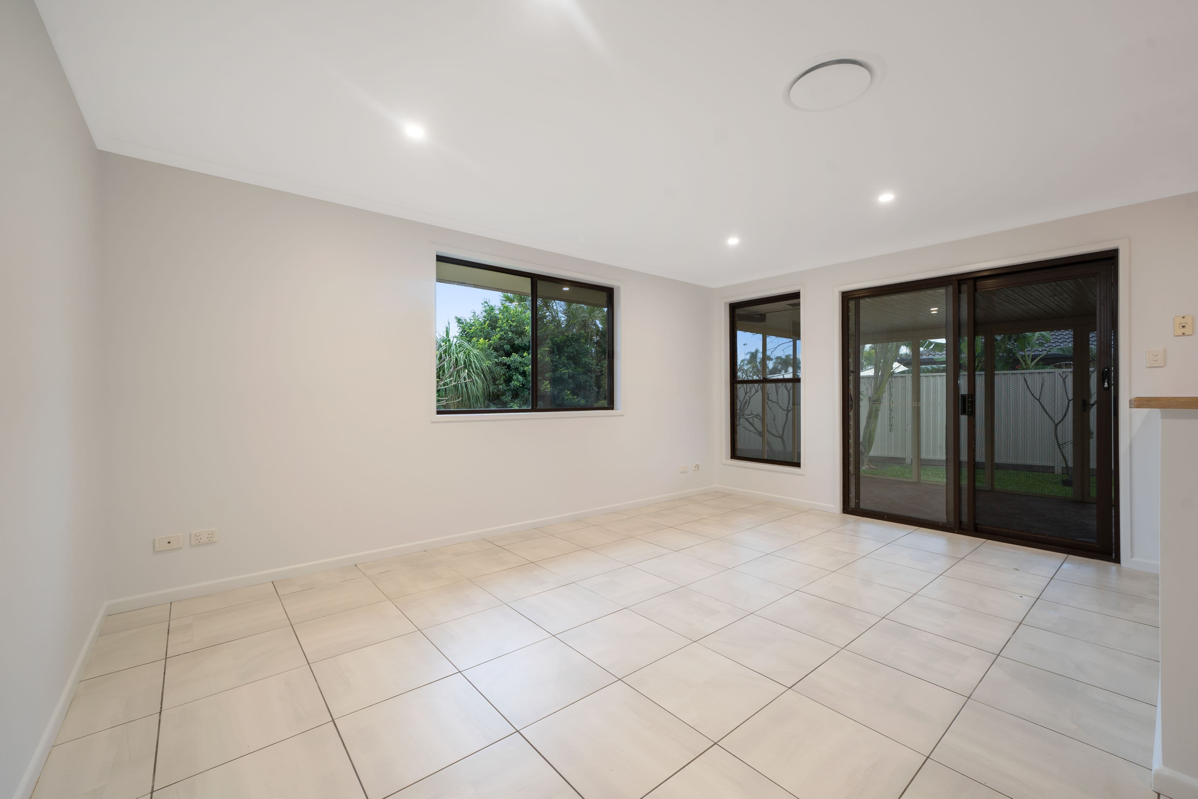 9 Sirene Crescent, Deception Bay QLD 4508, Deception Bay - Thumbnail 6