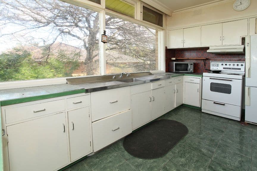 1 Avon Court, GLEN WAVERLEY VIC 3150, Glen Waverley - Thumbnail 2
