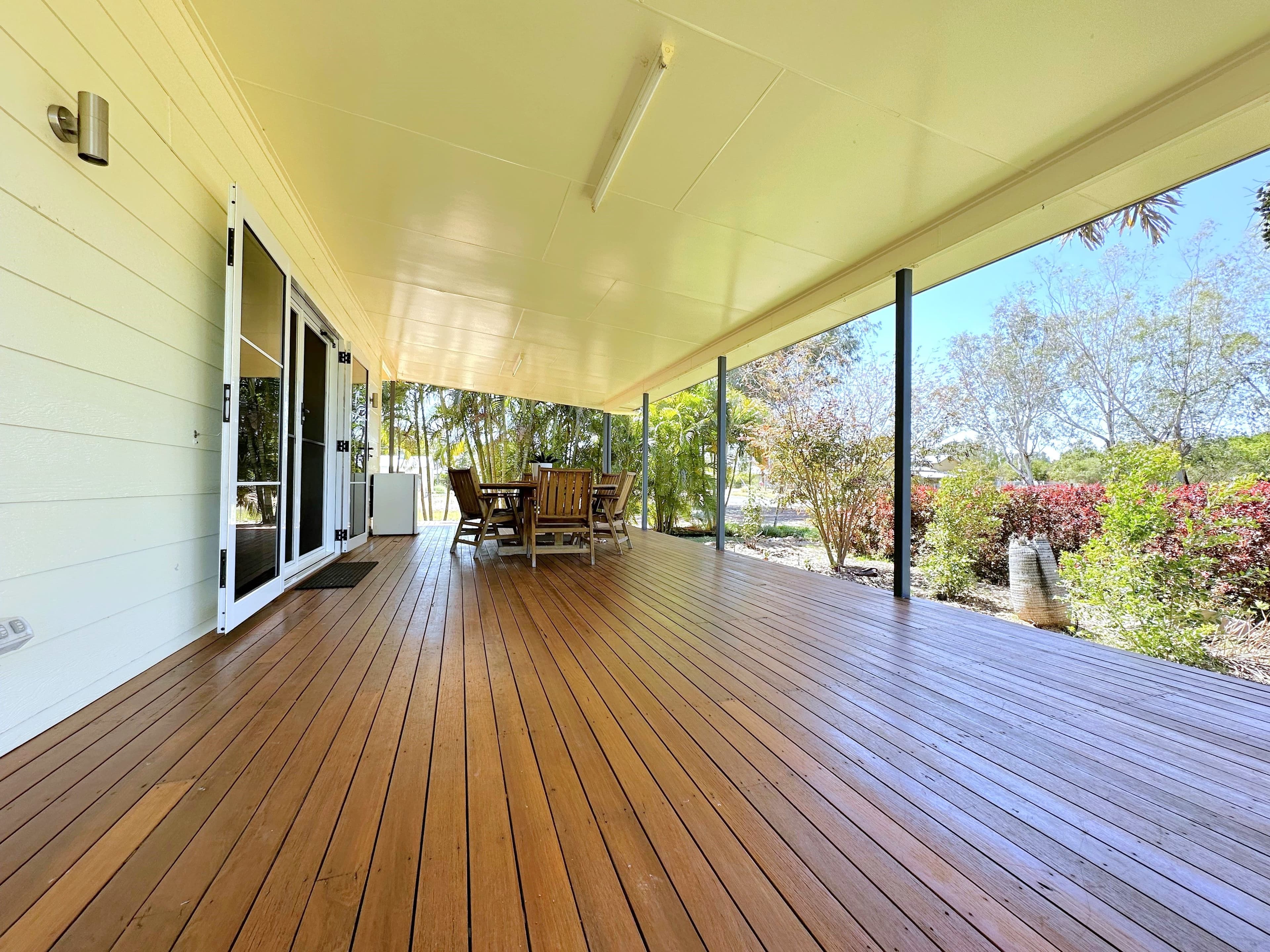 20 Coolibah Street, Barcaldine QLD 4725, Barcaldine - Thumbnail 2