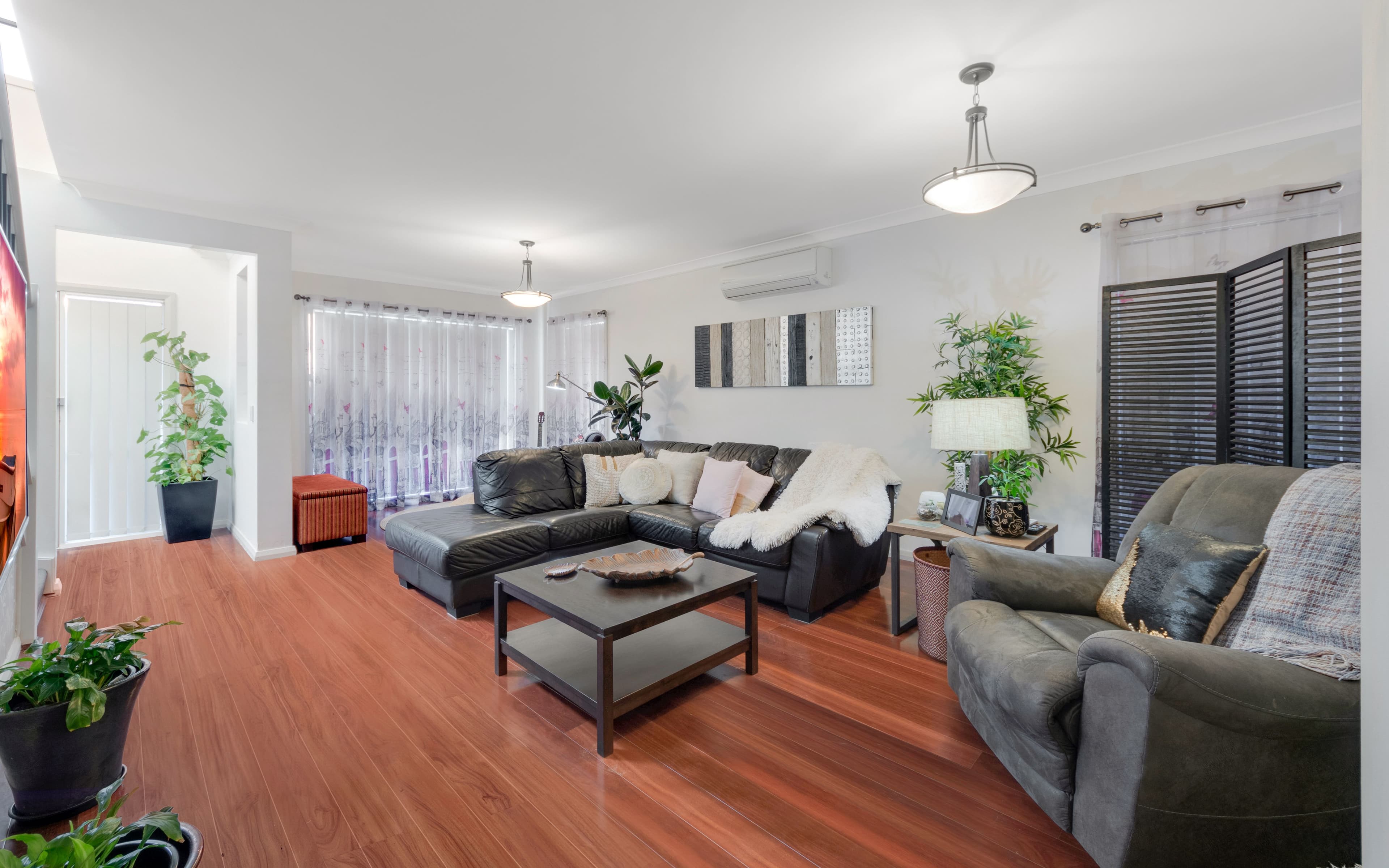 4 Hadlow Avenue, Glenfield NSW 2167, Glenfield - Thumbnail 2