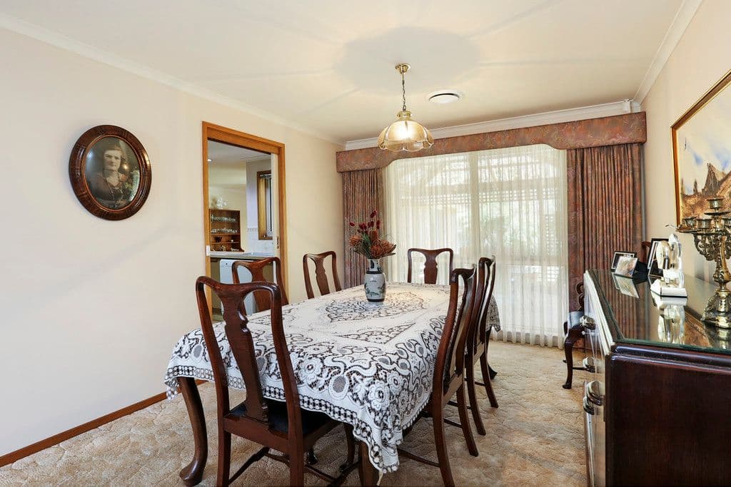 40 Glastonbury Drive, Highton VIC 3216, Highton - Thumbnail 4