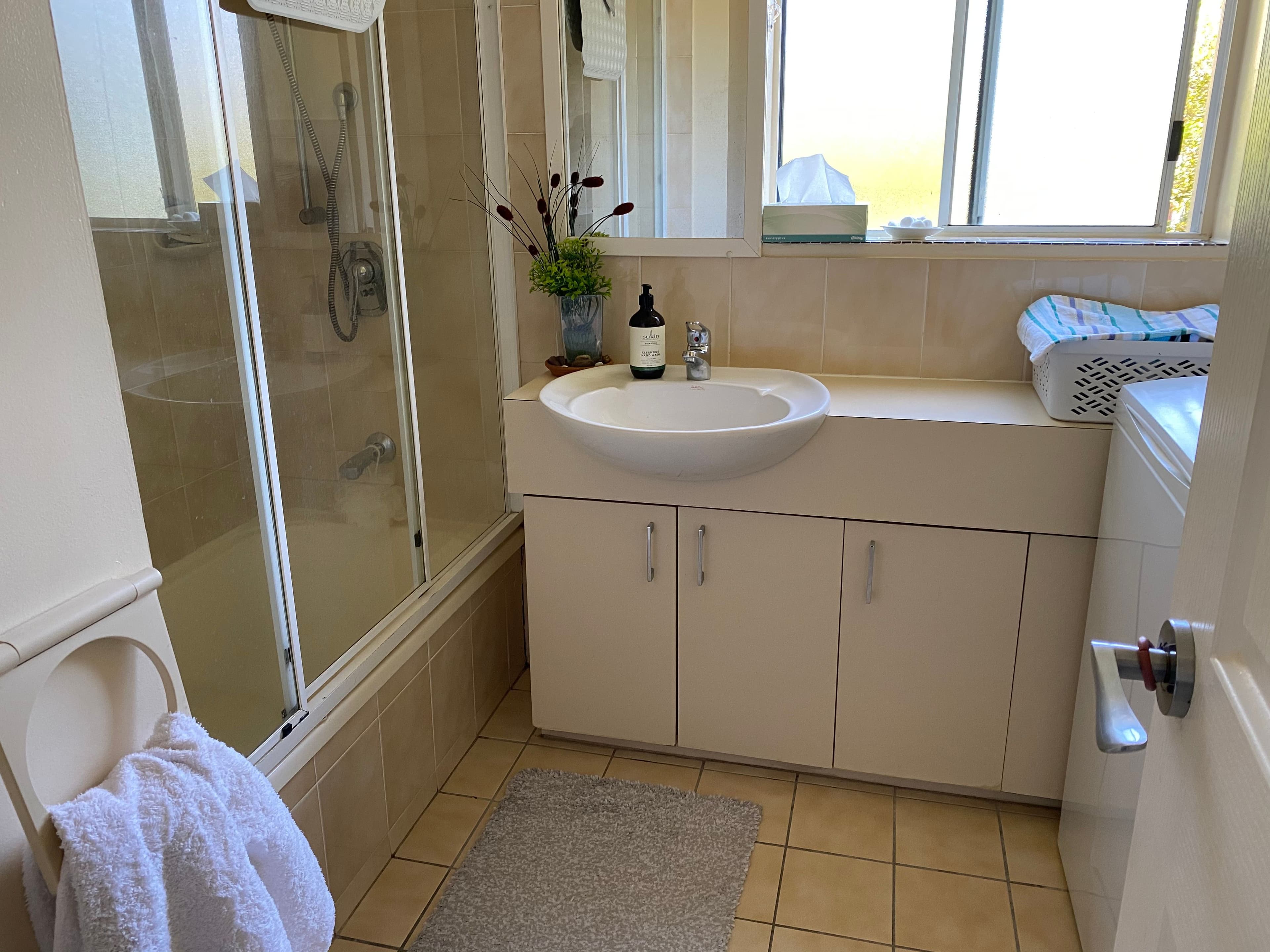 22 Jennifer Avenue, Runaway Bay QLD 4216, Runaway Bay - Thumbnail 8