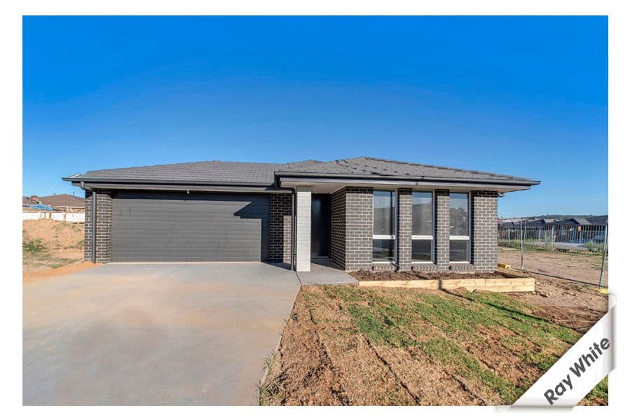17 Munjuwa Street, Ngunnawal ACT 2913, Ngunnawal - Image 1
