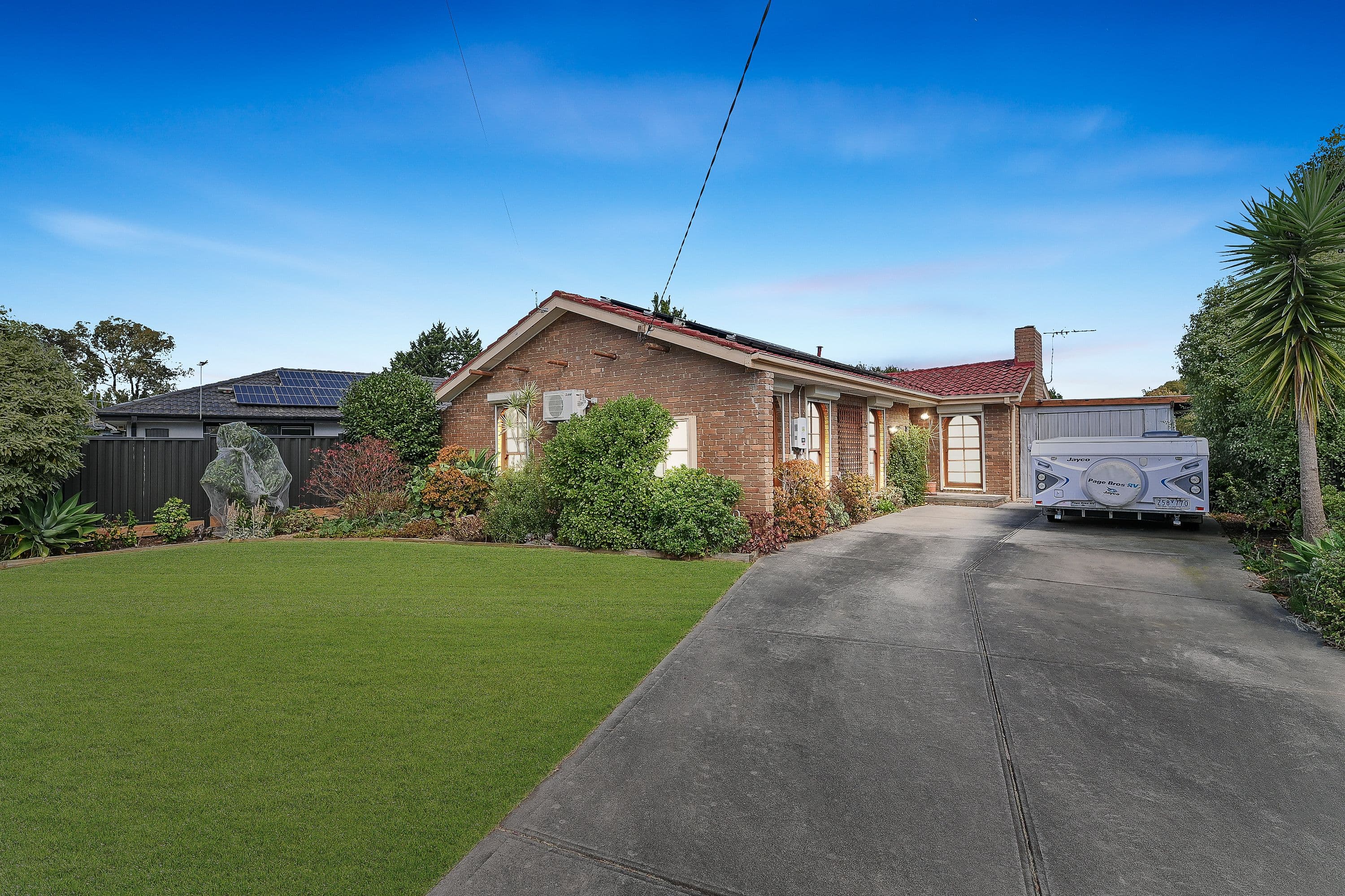 1 Ainsleigh Court, Cranbourne VIC 3977, Cranbourne - Thumbnail 3