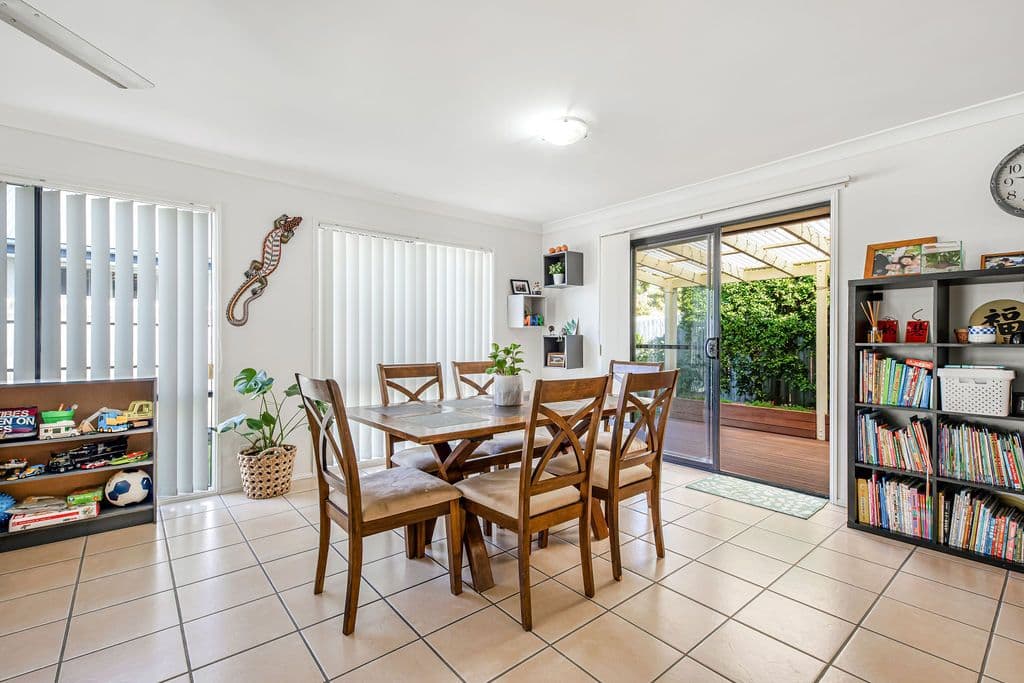 4 Mohr Close, Sippy Downs QLD 4556, Sippy Downs - Thumbnail 2