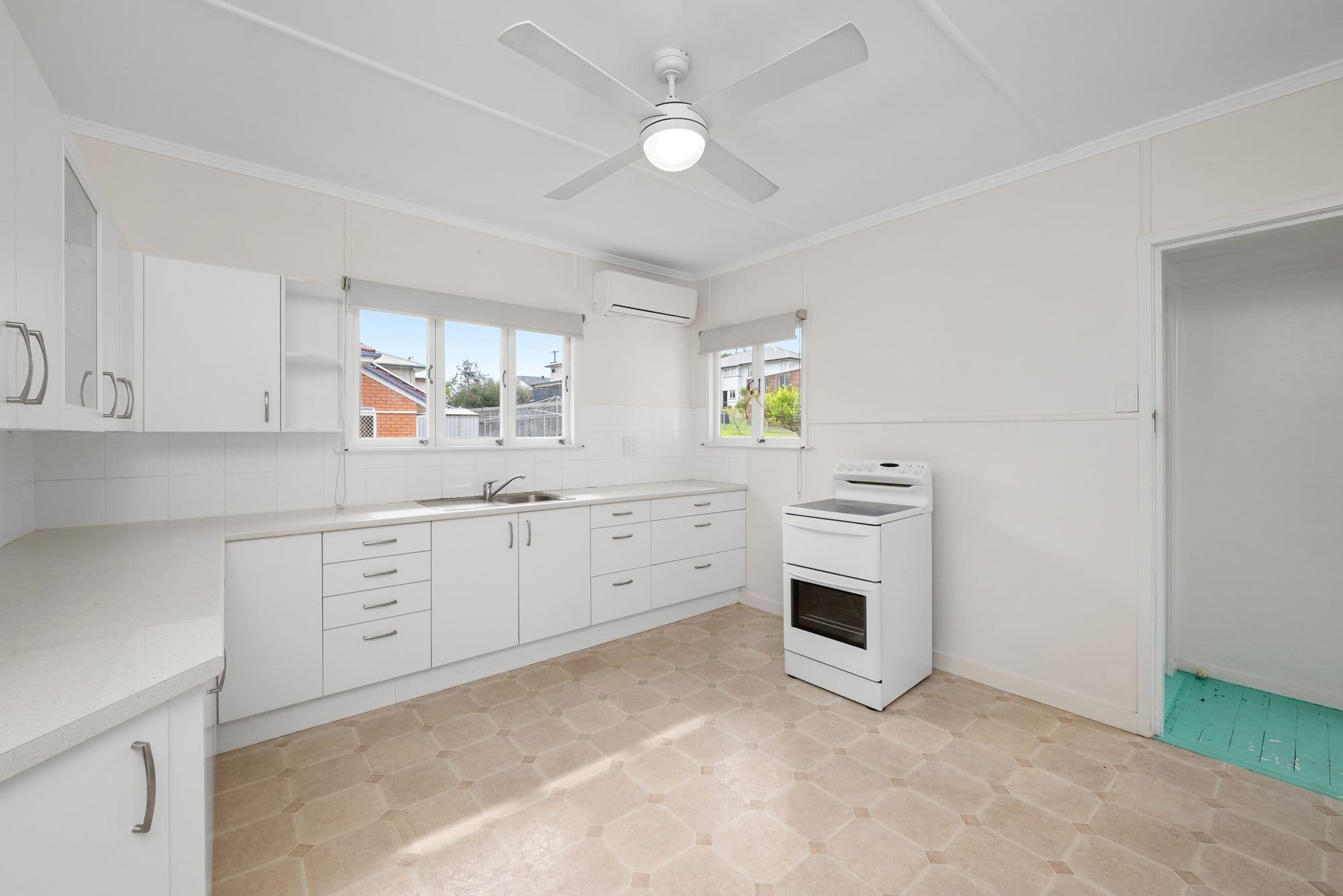 16 Abbeville Street, Upper Mount Gravatt QLD 4122, Upper Mount Gravatt - Thumbnail 8