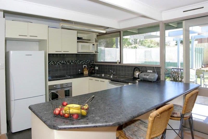 34 Crestdale Road, WANTIRNA VIC 3152, Wantirna - Thumbnail 4