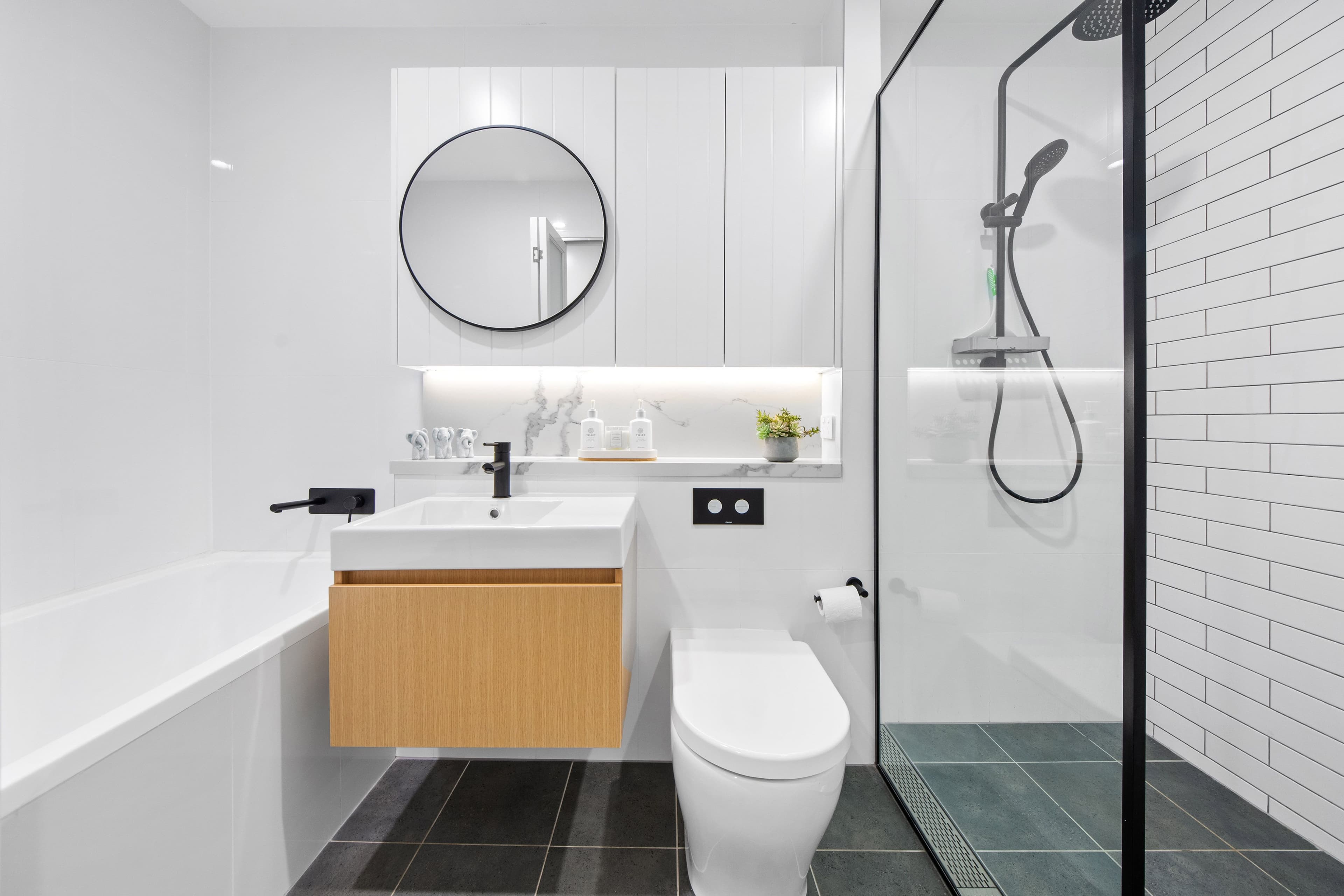 116 Linden Street, Sutherland NSW 2232, Sutherland - Thumbnail 2