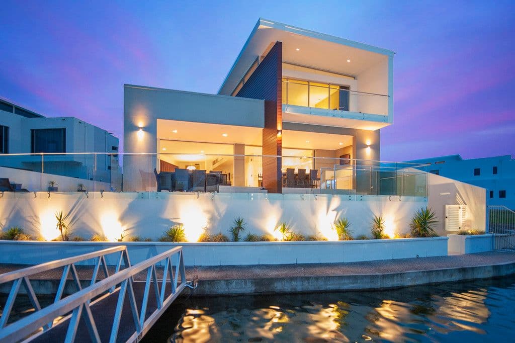 28 Royal Albert Crescent, SOVEREIGN ISLANDS QLD 4216, Sovereign Islands - Image 1