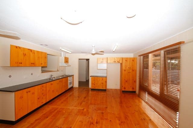 18  Traeger Street, LOXTON SA 5333, Loxton - Thumbnail 8