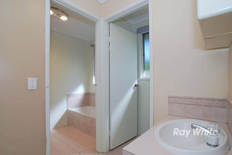 4 Pollina Close, HAMPTON PARK VIC 3976, Hampton Park - Thumbnail 5