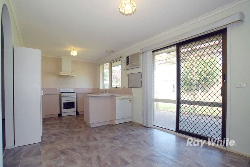 4 Pollina Close, HAMPTON PARK VIC 3976, Hampton Park - Thumbnail 8