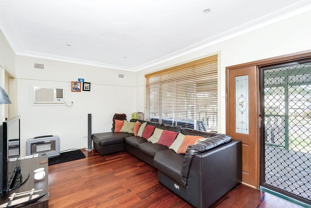 18 Dan Avenue, Blacktown NSW 2148, Blacktown - Thumbnail 2