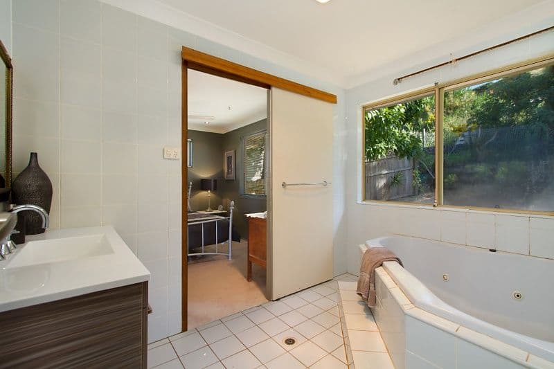 38 Broadwater Esplanade, BILAMBIL HEIGHTS NSW 2486, Bilambil Heights - Thumbnail 5