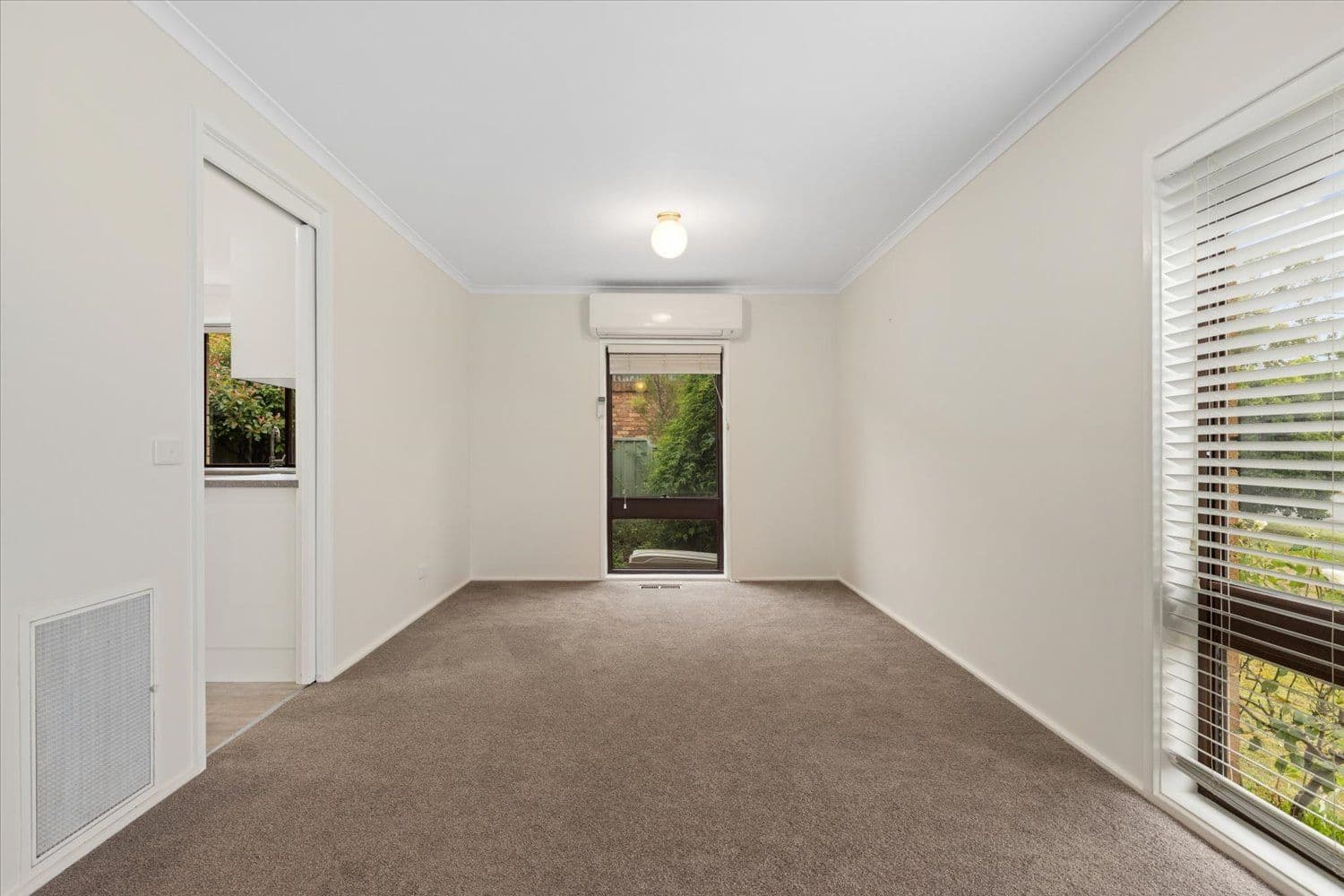 4 Turner Street, Goulburn NSW 2580, Goulburn - Thumbnail 4