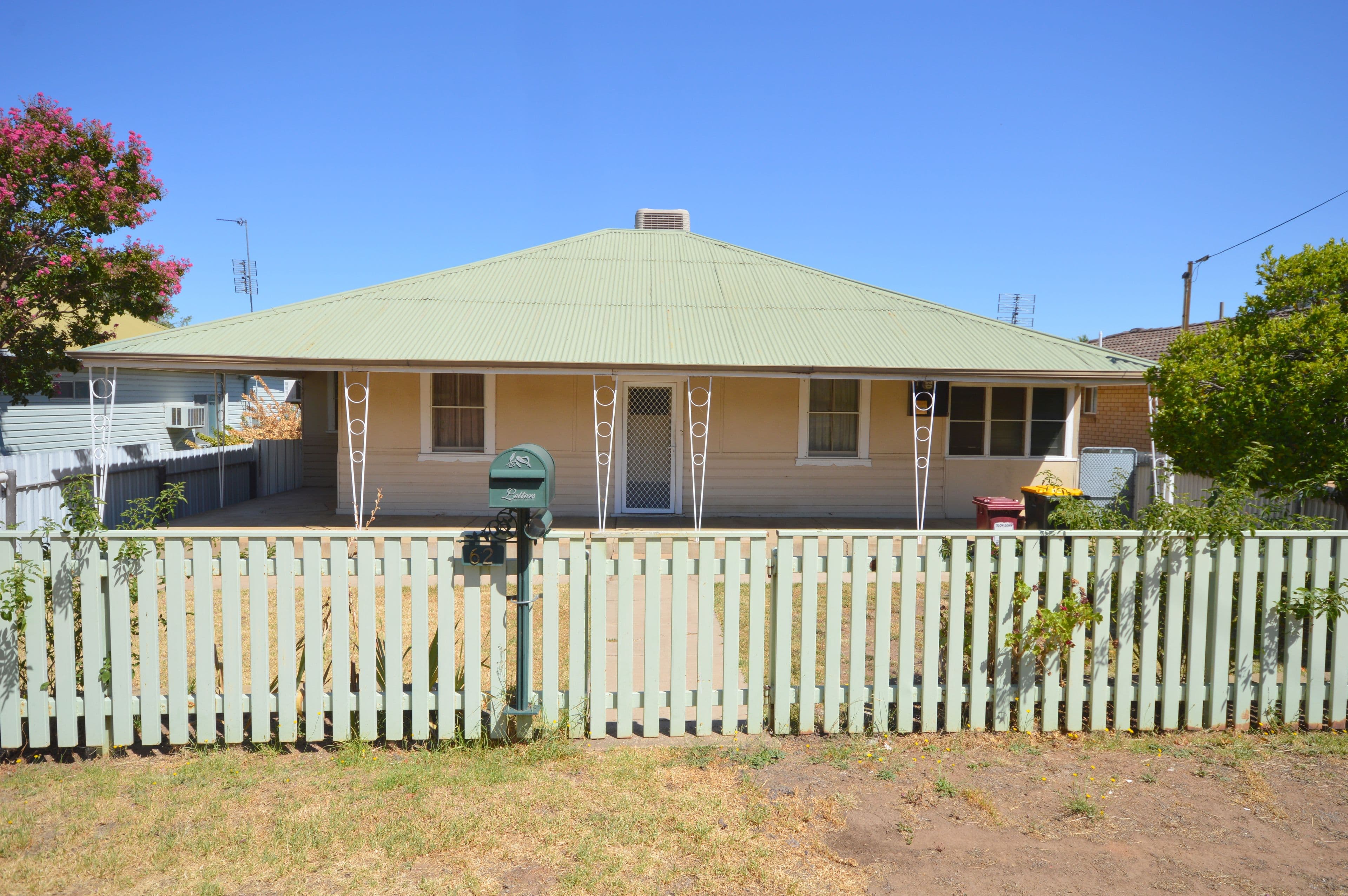 62 Lachlan Street, Cowra - Image 1
