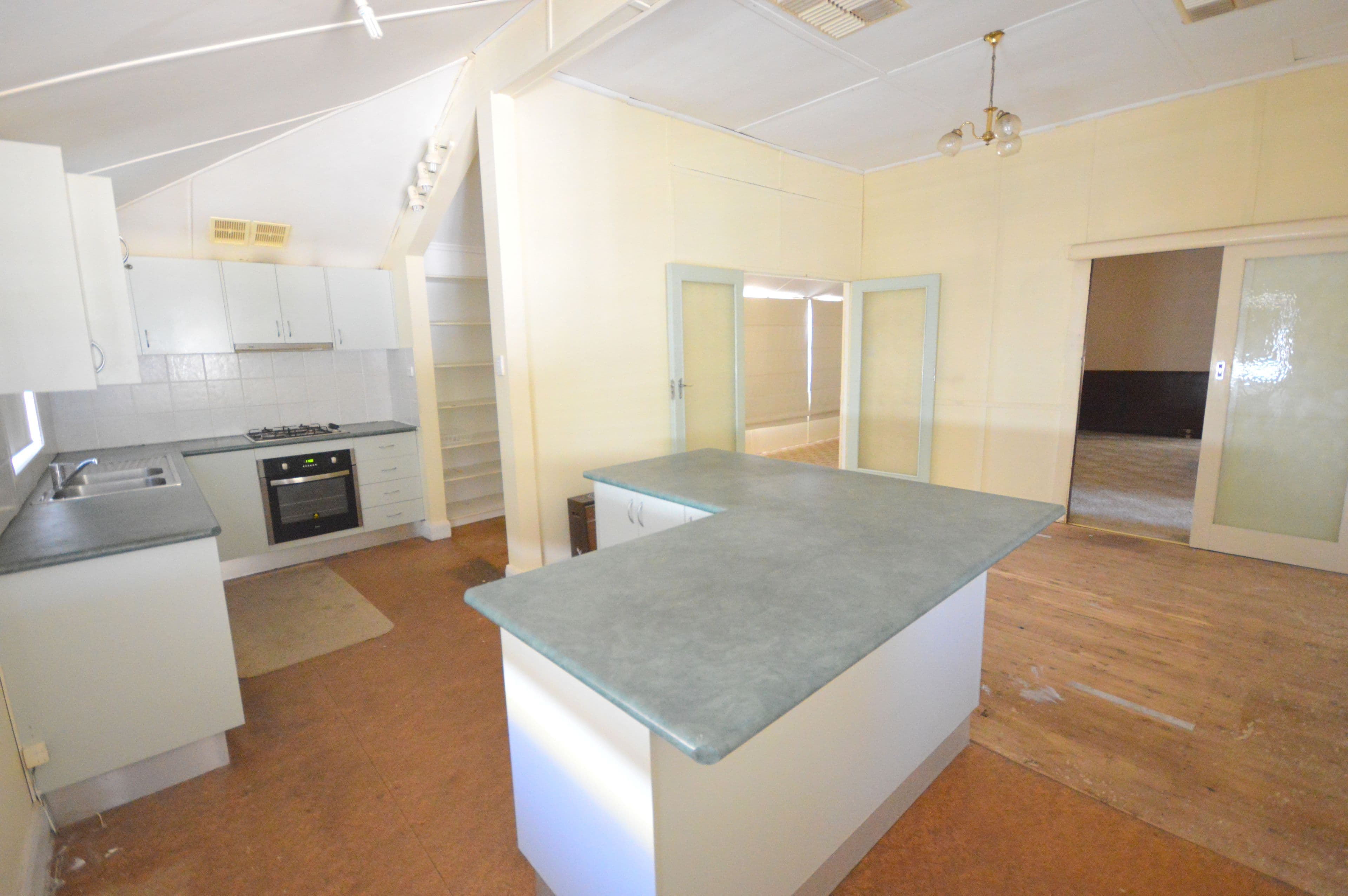 62 Lachlan Street, Cowra - Thumbnail 3