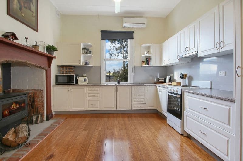 9 Jardine Street, Corryong VIC 3707, Corryong - Thumbnail 2