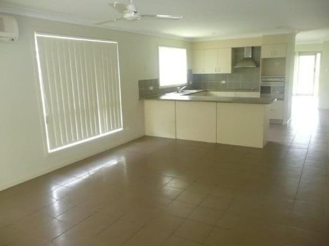 28 Lake Manchester Street, LOGAN RESERVE QLD 4133, Logan Reserve - Thumbnail 5