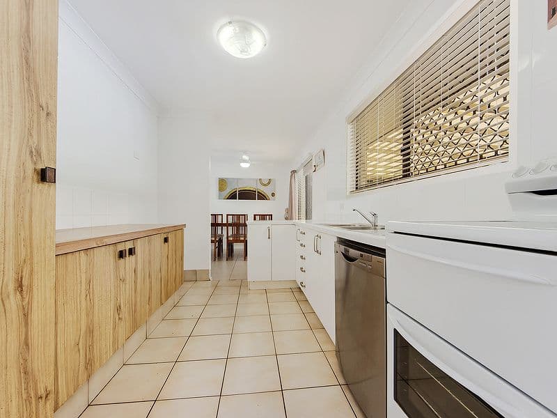 8 Minden Crescent, Helensvale QLD 4212, Helensvale - Thumbnail 6