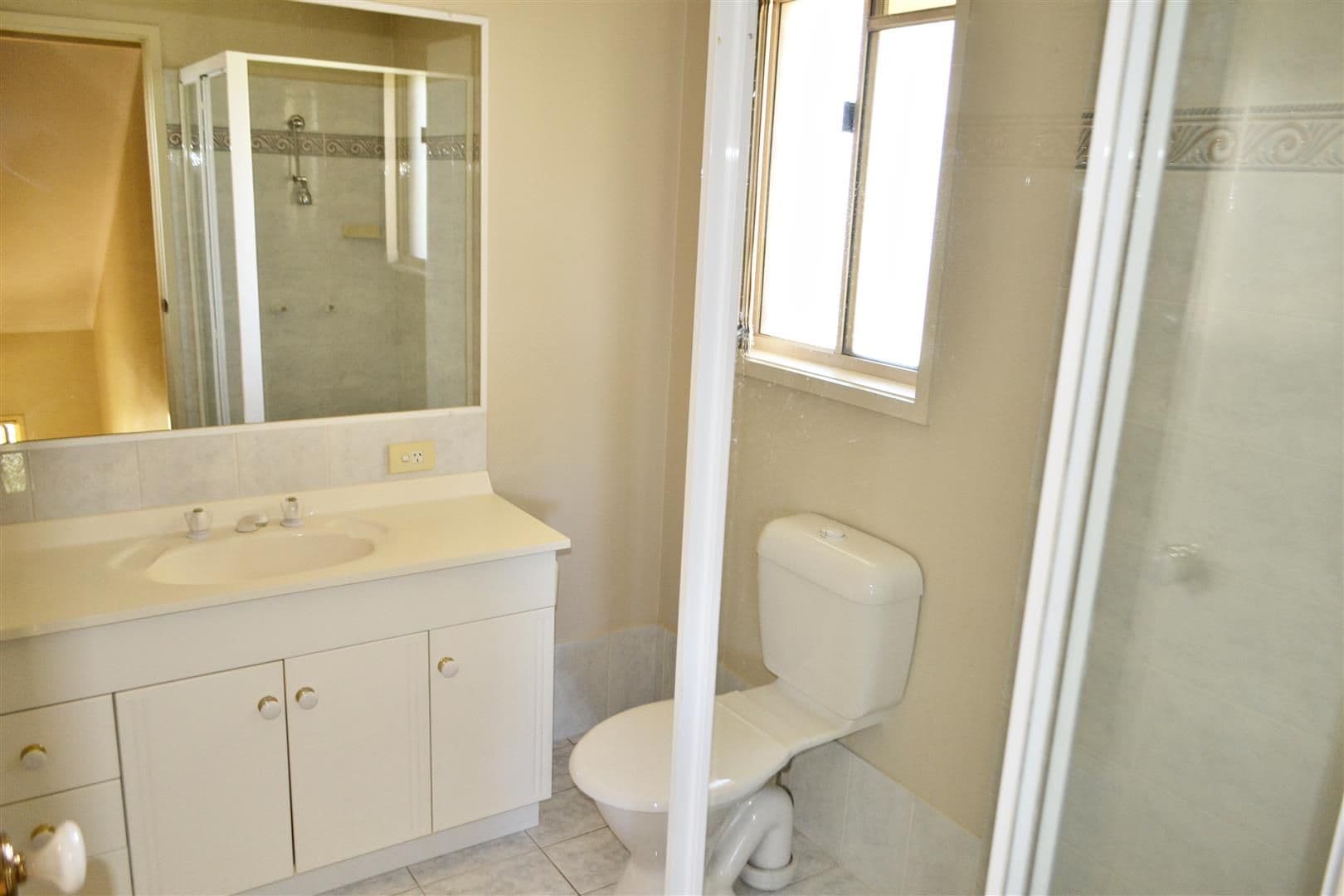 272 Oxley Drive, COOMBABAH QLD 4216, Coombabah - Thumbnail 6
