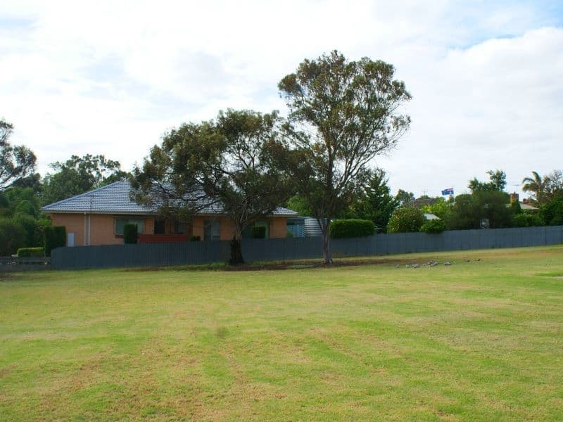 16 Parish Crescent, MURRAY BRIDGE SA 5253, Murray Bridge - Thumbnail 5