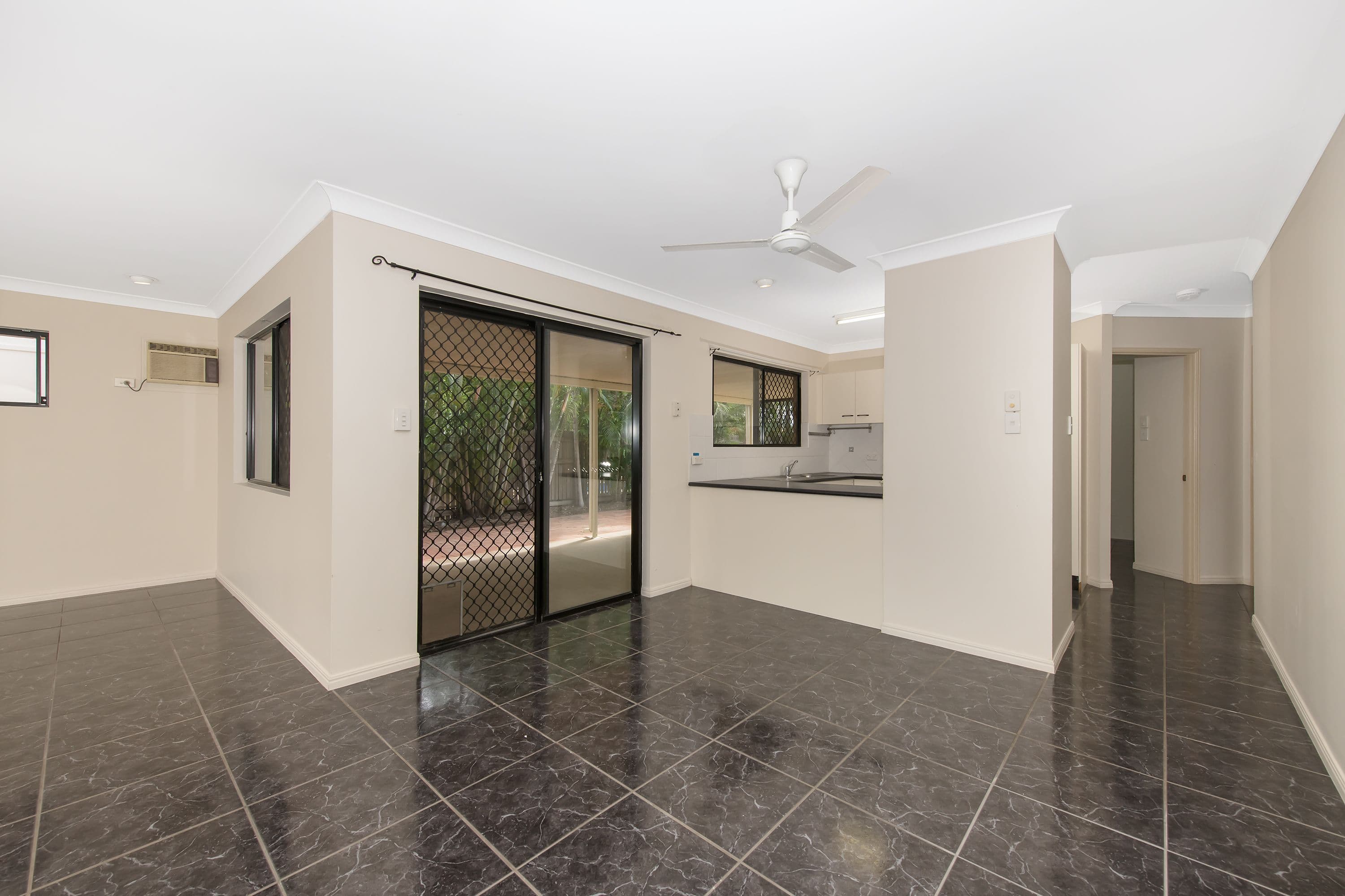 4 Lappin Place, Kirwan QLD 4817, Kirwan - Thumbnail 4