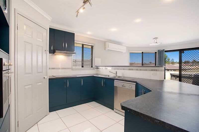 39 Pyalla Avenue, ABERGLASSLYN NSW 2320, Aberglasslyn - Thumbnail 4