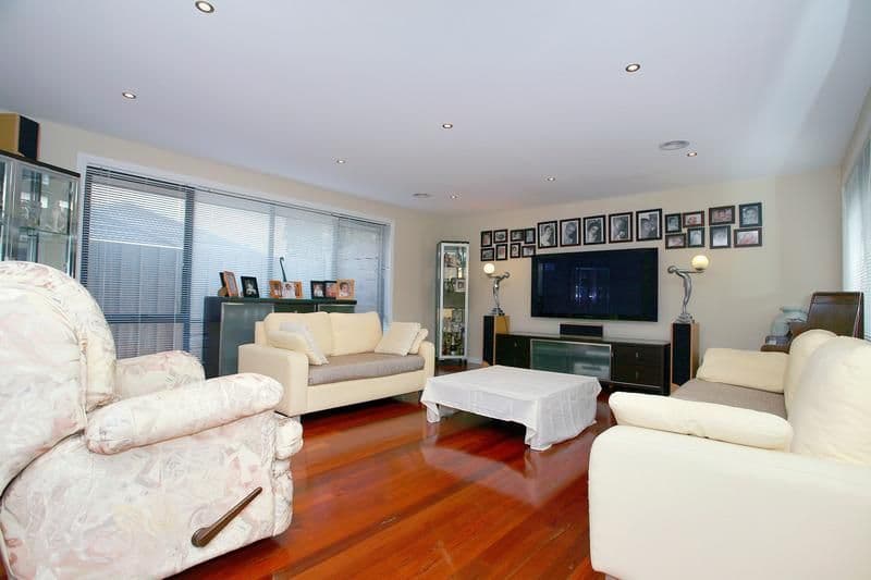 35 Larbert Road, NOBLE PARK VIC 3174, Noble Park - Thumbnail 3