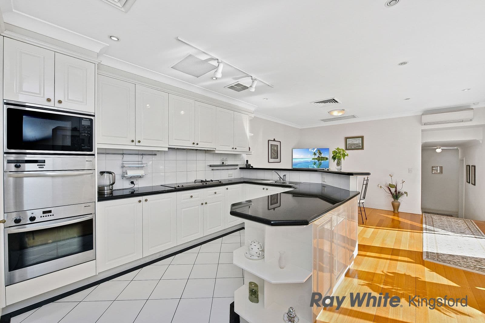 54 Brompton Road, Kensington - Thumbnail 6