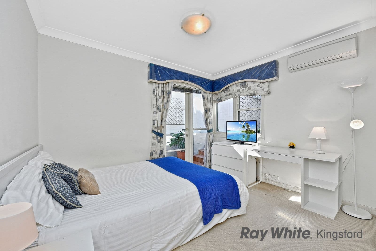 54 Brompton Road, Kensington - Thumbnail 8