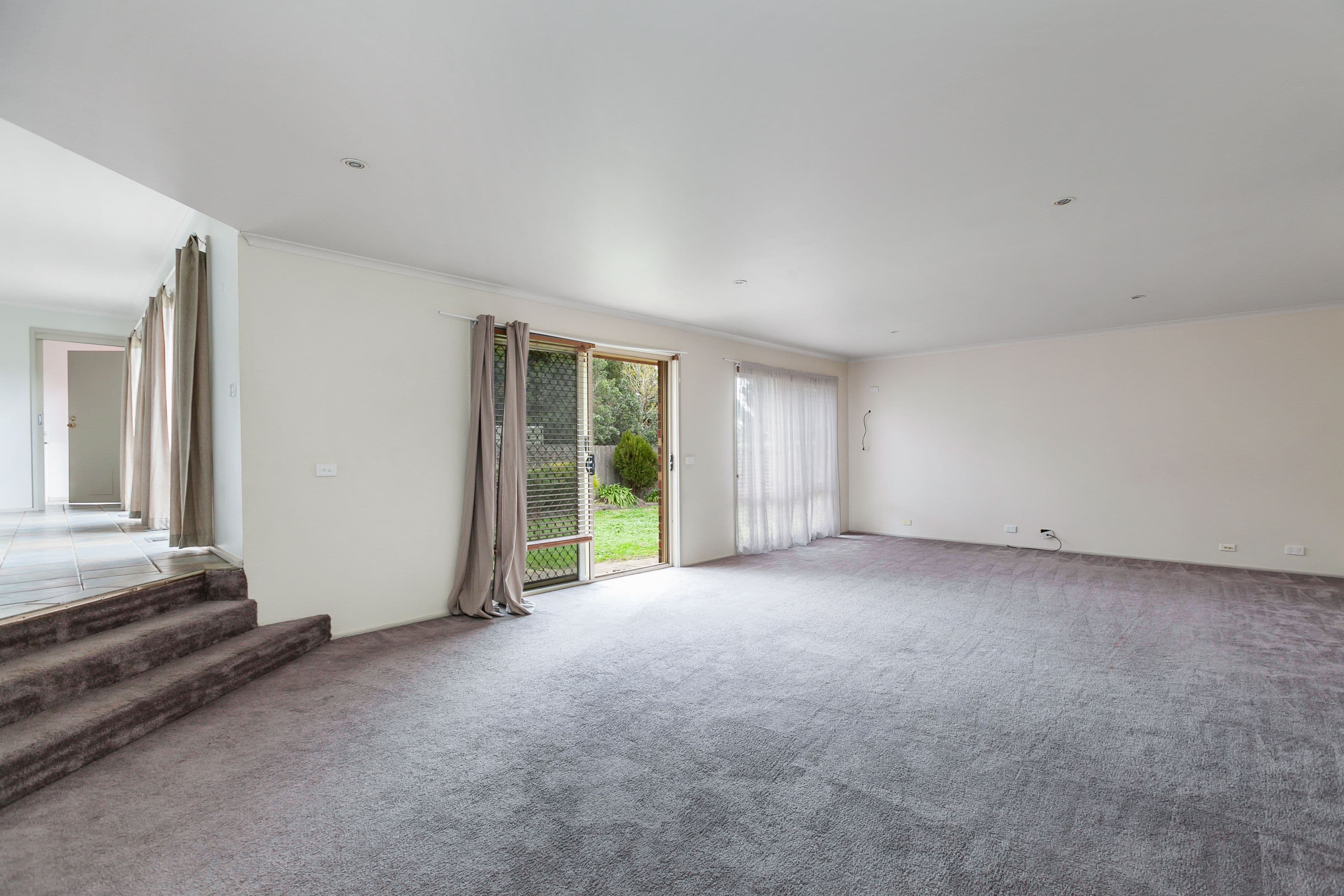 13 Allan Avenue, South Morang VIC 3752, South Morang - Thumbnail 4