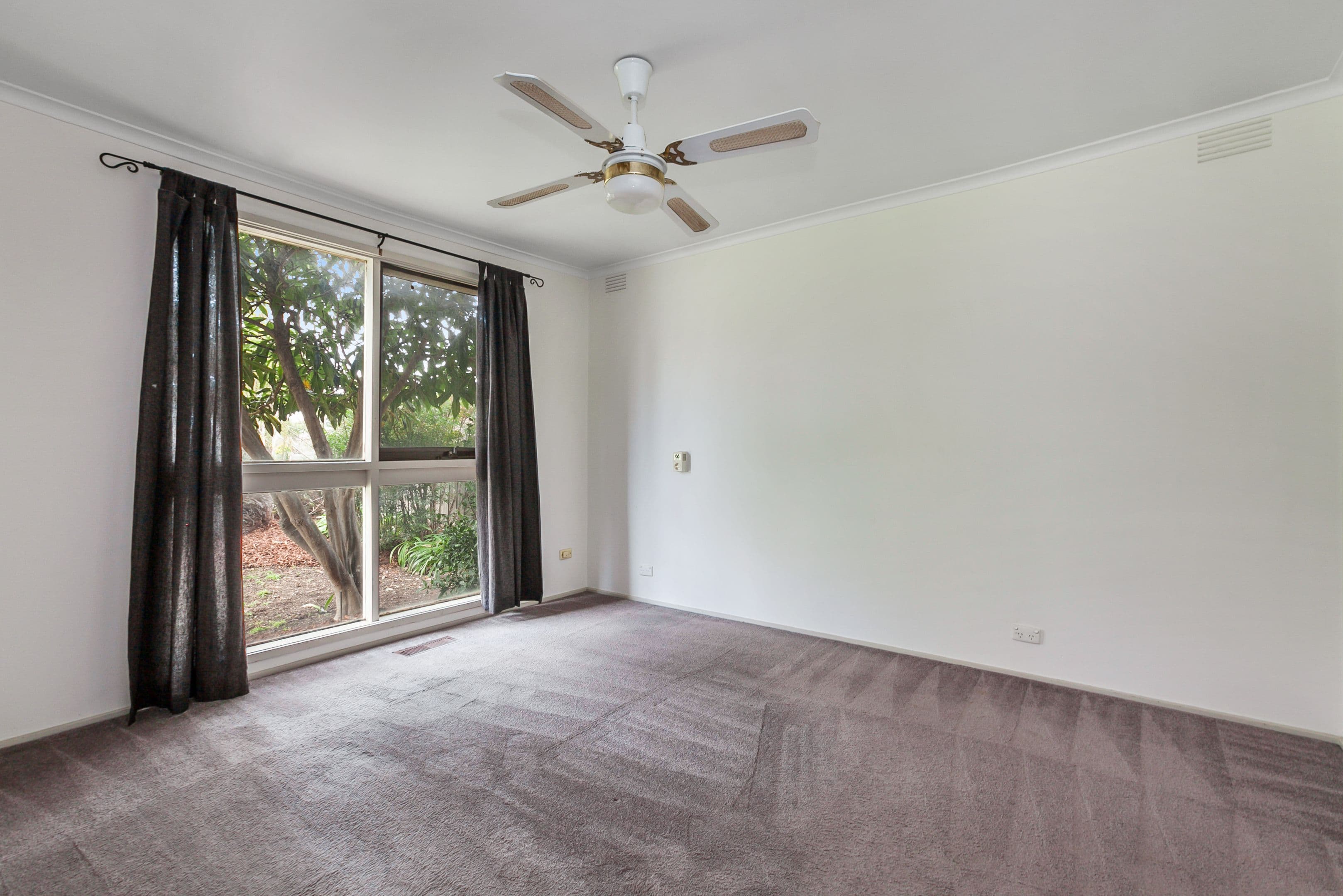 13 Allan Avenue, South Morang VIC 3752, South Morang - Thumbnail 7