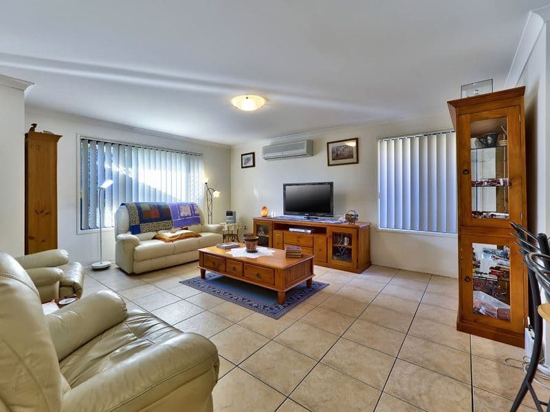 11 Westaway Place, WYNNUM WEST QLD 4178, Wynnum West - Thumbnail 5