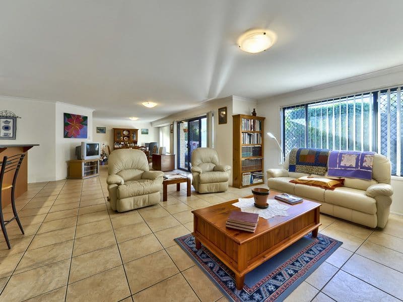 11 Westaway Place, WYNNUM WEST QLD 4178, Wynnum West - Thumbnail 6