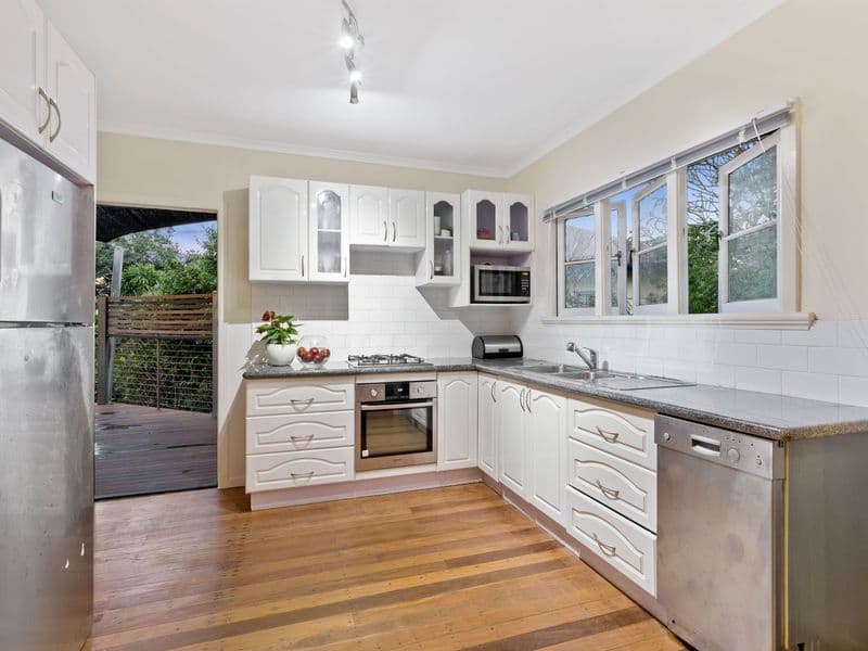 148 Cracknell Road, Tarragindi QLD 4121, Tarragindi - Thumbnail 5