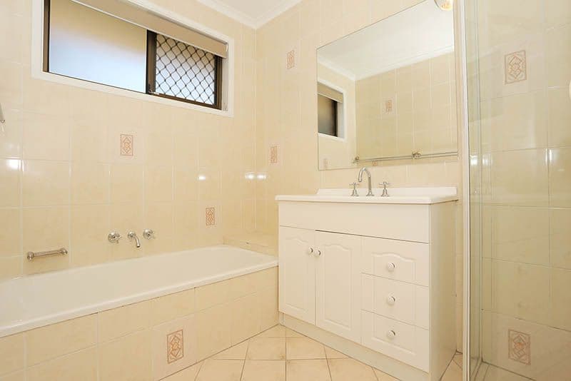 127 Sumners Road, Jamboree Heights QLD 4074, Jamboree Heights - Thumbnail 4