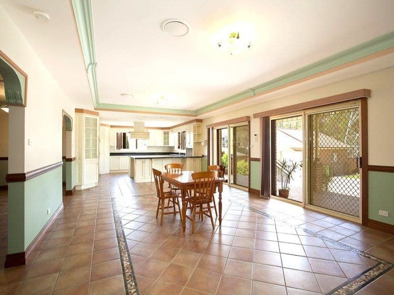 37  Begovich Crescent, ABBOTSBURY NSW 2176, Abbotsbury - Thumbnail 5