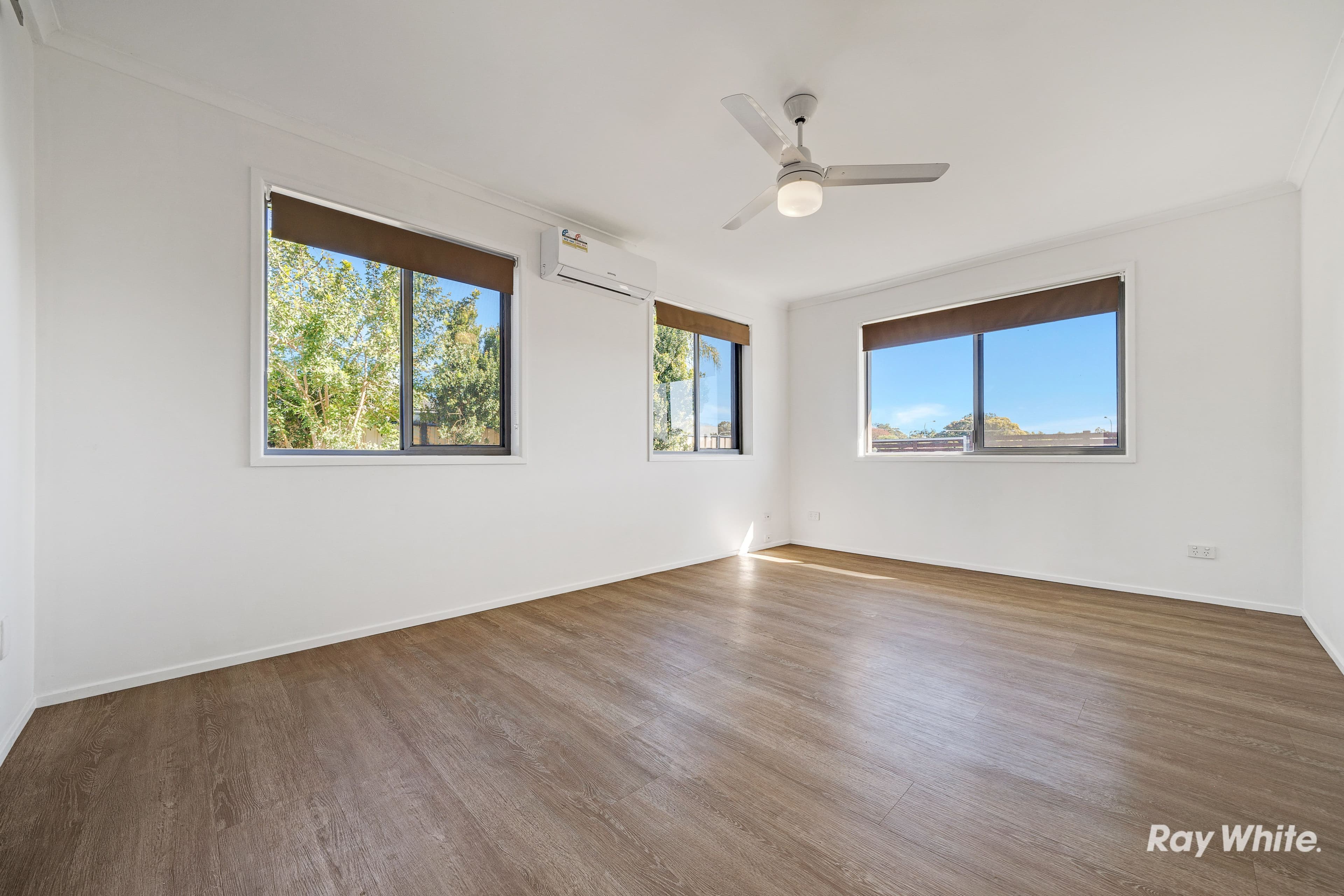 29 Cotswold Street, Mount Warren Park QLD 4207, Mount Warren Park - Thumbnail 8