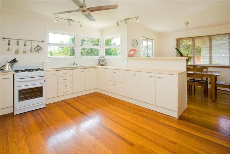 22 Sapphire Street, HOLLAND PARK QLD 4121, Holland Park - Thumbnail 3